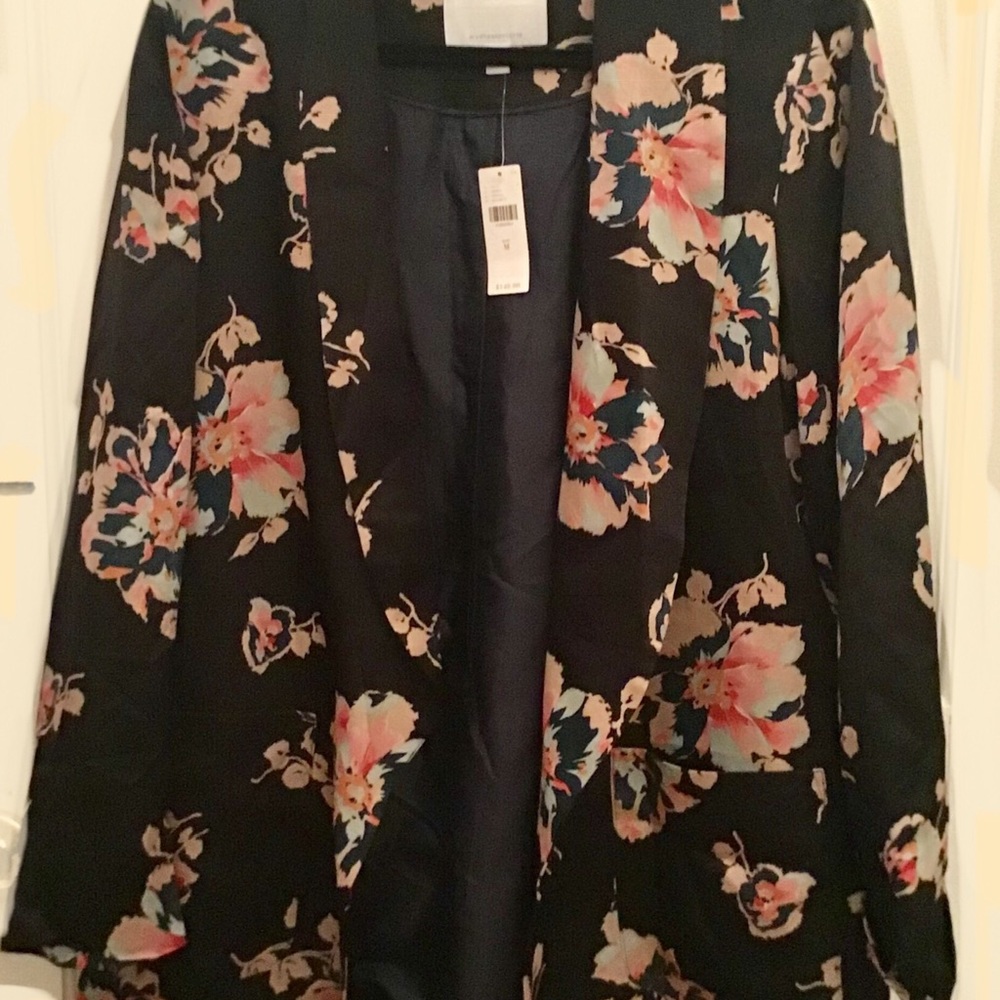 Floral print satin blazer